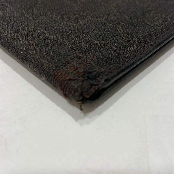 Brown Gucci logo wallet cloth material six credit card holder gently worn… - Picture 7 of 7